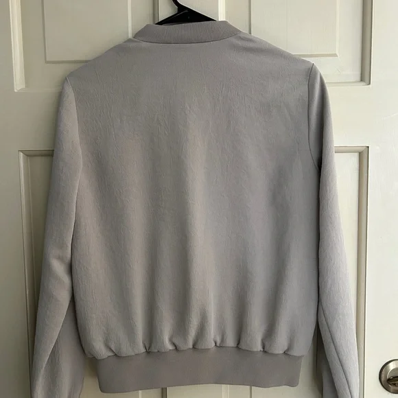 Aritzia: EUC Wilfred Poussin Bomber, Size: Medium - Picture 5 of 11